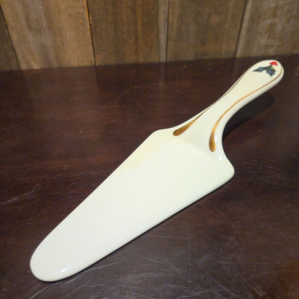 Lenox Cake Pie Server Winter Greetings Hand Painted Red Holy 24K Gold Trim